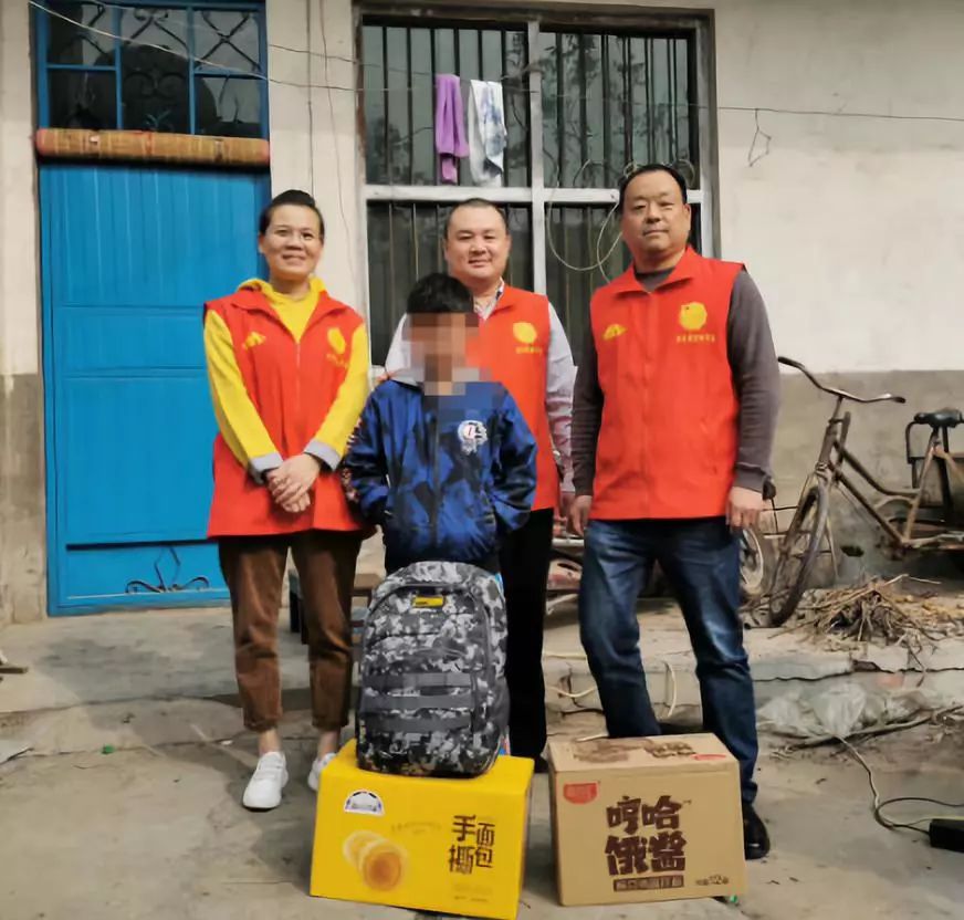 共青团关爱建档立卡贫困青年,共青团帮助青少年