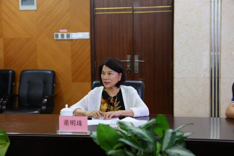 董明珠含泪送员工参军,董明珠送员工入伍