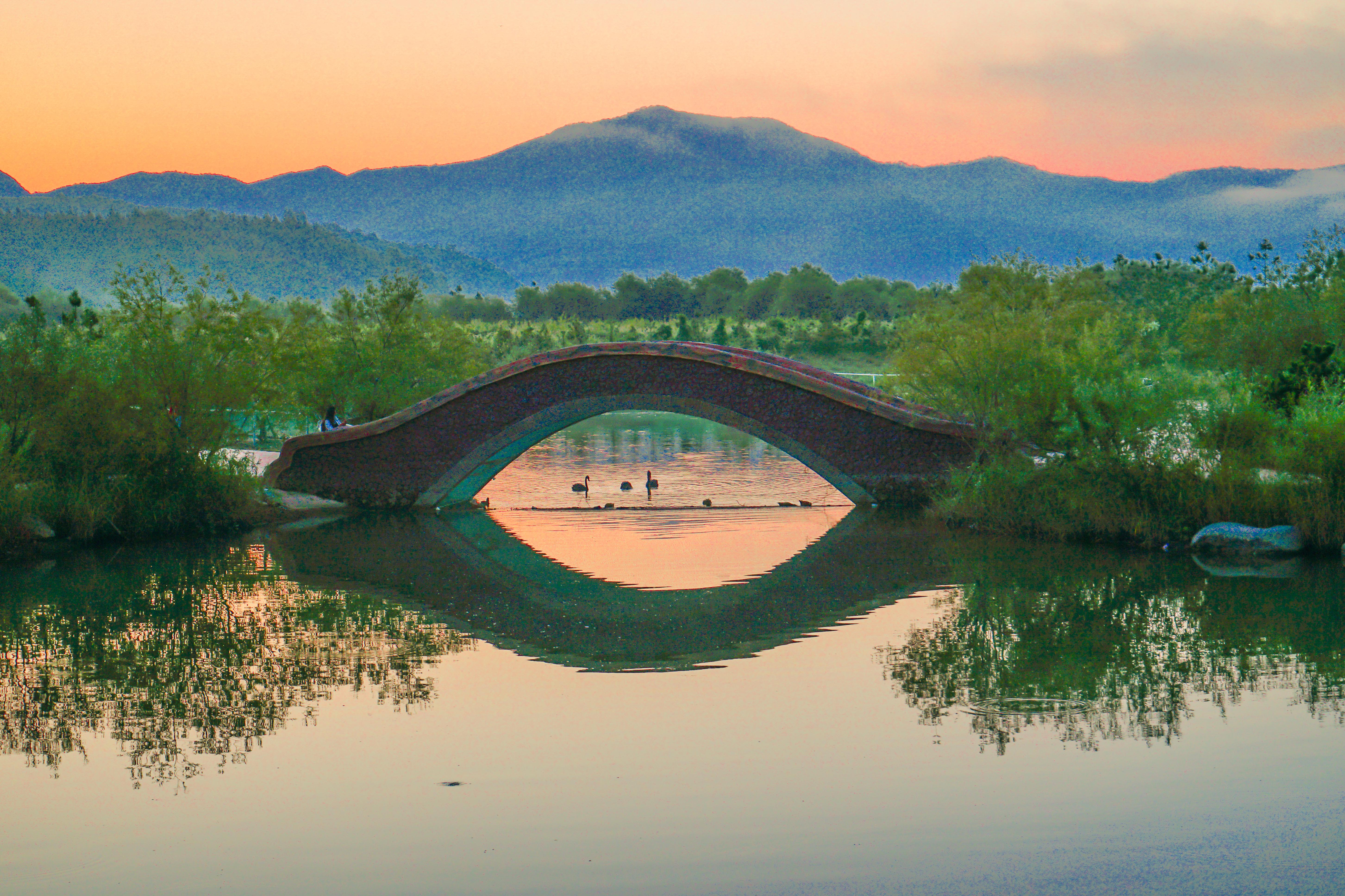 深藏辽东的小漓江,历史故事沿河流淌,如今正美若仙境