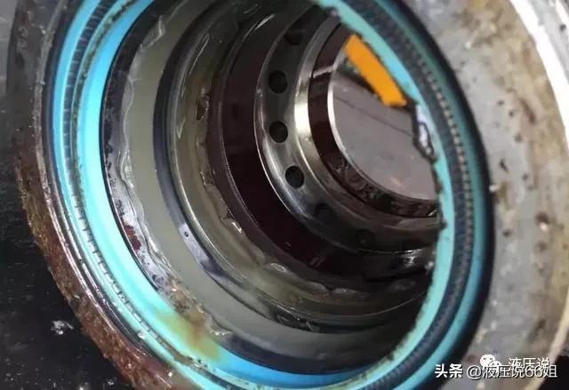 6米长液压缸漏油的解决方法,液压缸漏油的10大原因