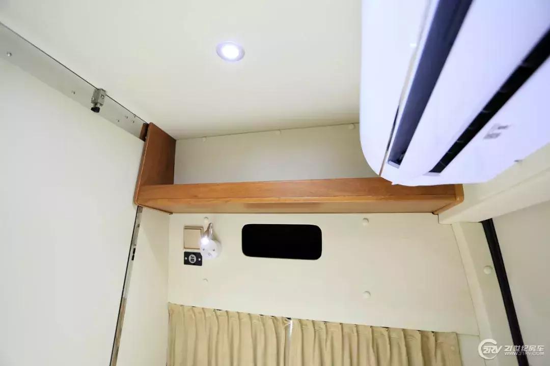 可住4人b型房车,最合理的b型房车布局4座