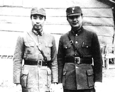 周恩来曾被国民政府授予中将军衔，却为何享受上将待遇