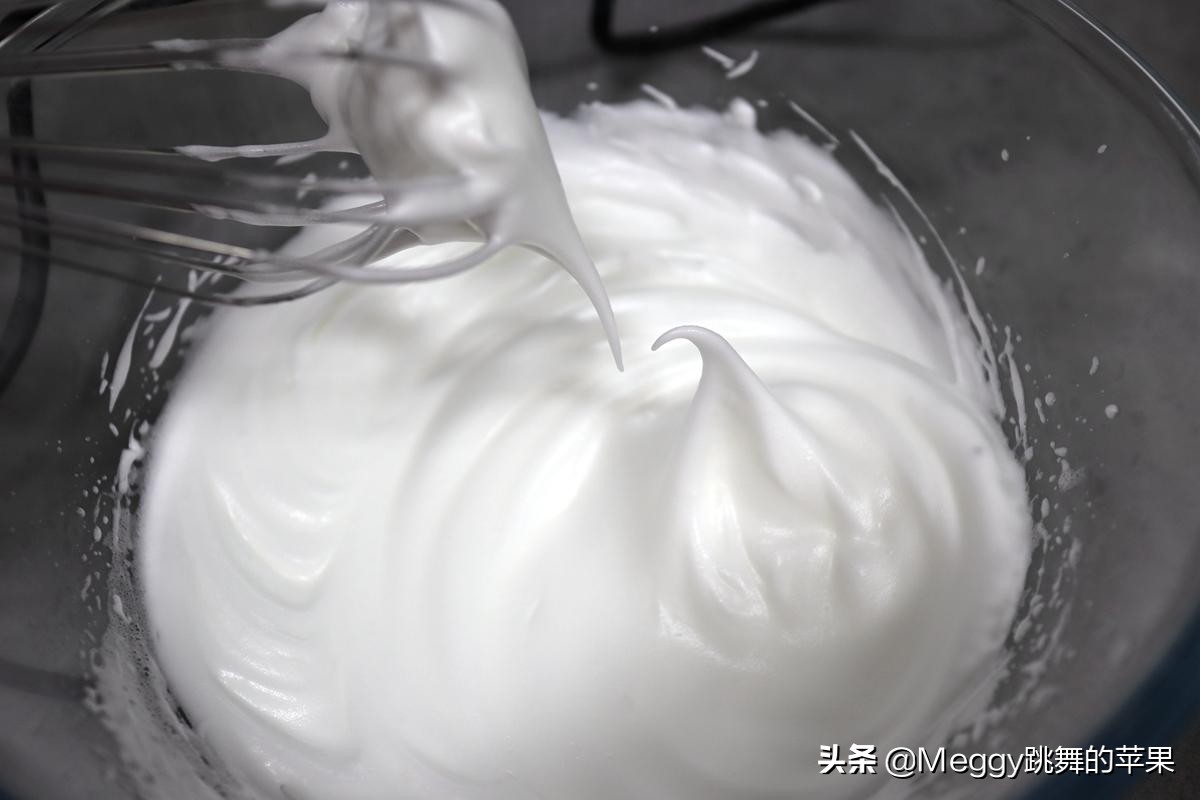 杯子蛋糕不塌不回缩的配方,如何让杯子蛋糕蓬松柔软不塌