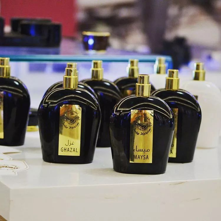 迪拜机场弥漫的香水叫什么名,迪拜香水哪里买最好