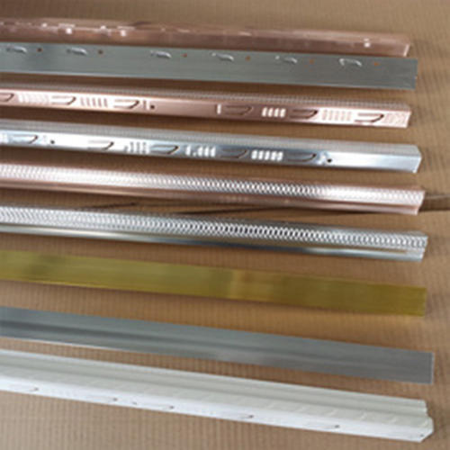 为什么一关房门卫生间的吊顶就响,卫生间集成吊顶开暖风后咔咔响