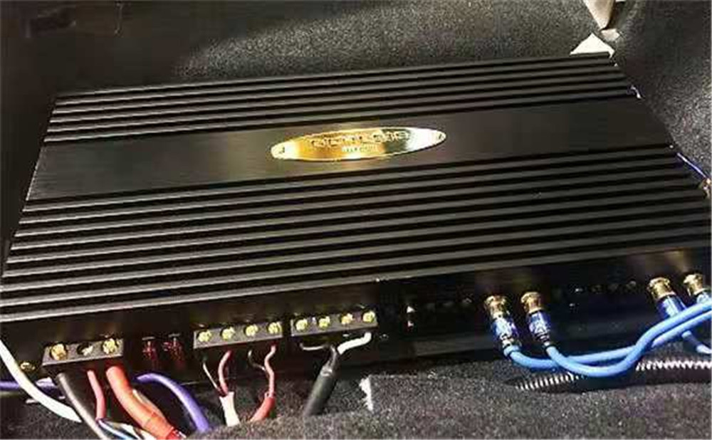 新款别克凯越音响改装,完美改装哈曼卡顿音响