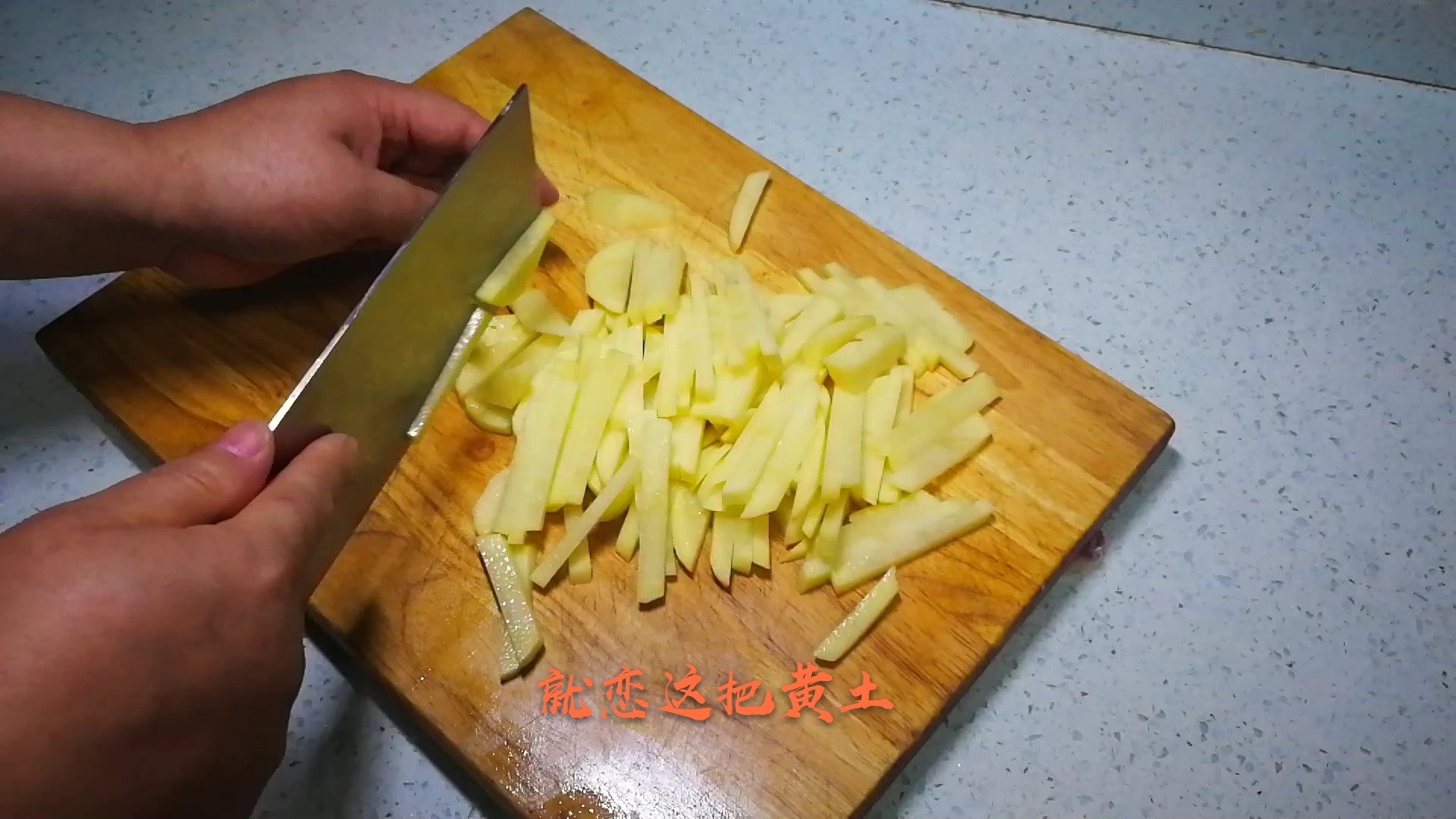 做焖面老是糊是怎么回事,西红柿土豆焖面怎么不糊锅