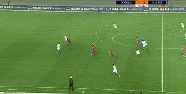 上海泰达防守阿奇姆彭,阿奇姆彭泰达对亚泰