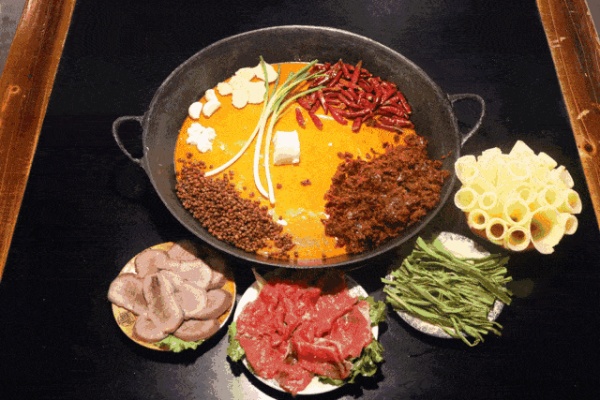 火锅店位置不好生意惨淡,火锅店生意不好如何破局