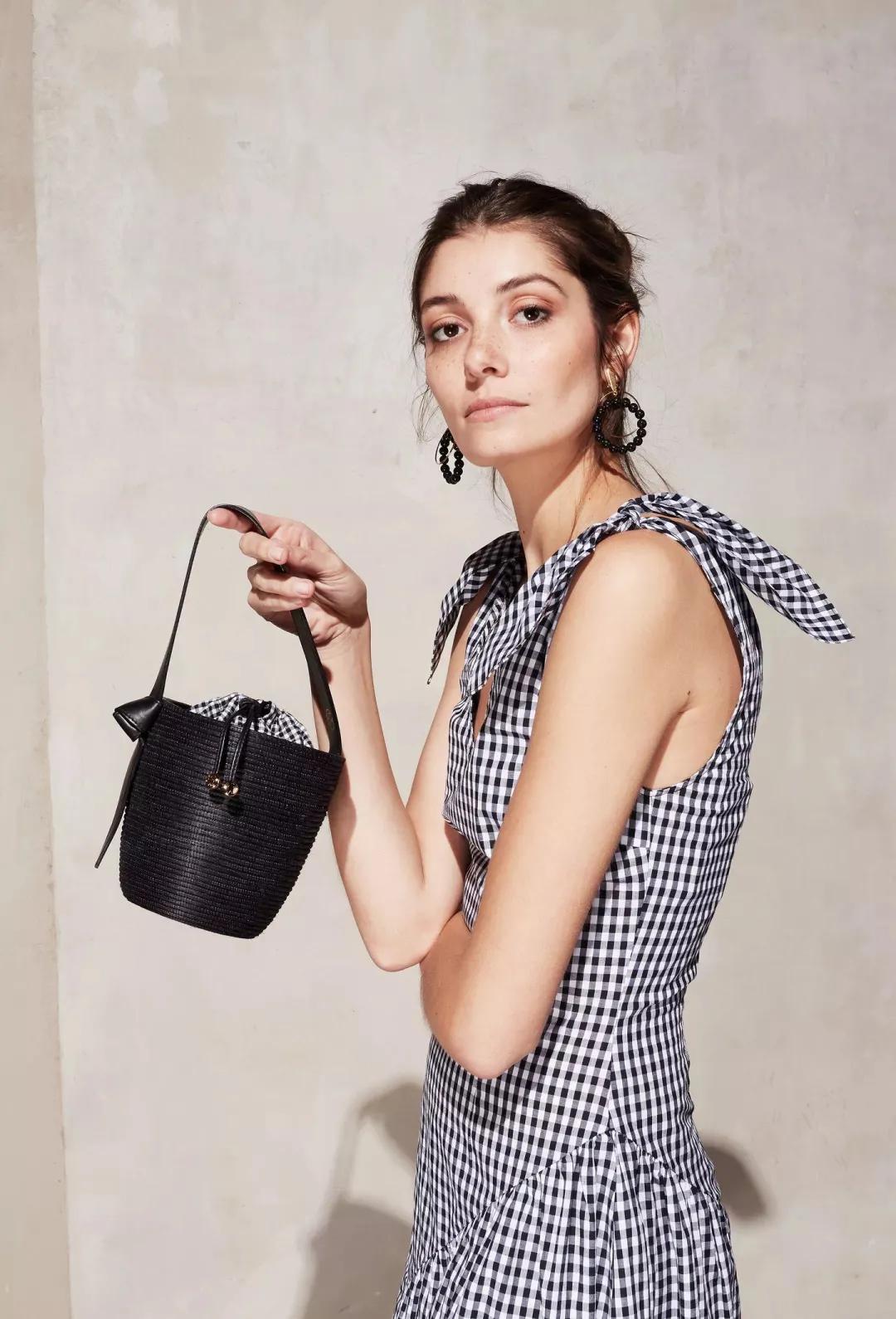 钟楚曦宋妍霏对比照,钟楚曦宋妍霏美图