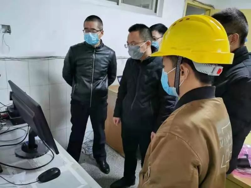 泪目生死离别,抗疫一线这些瞬间让人泪目