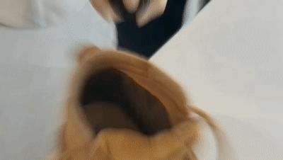 “脚臭”导致不敢脱鞋？黑科技鞋袜除味喷雾，从此让你自信脱鞋