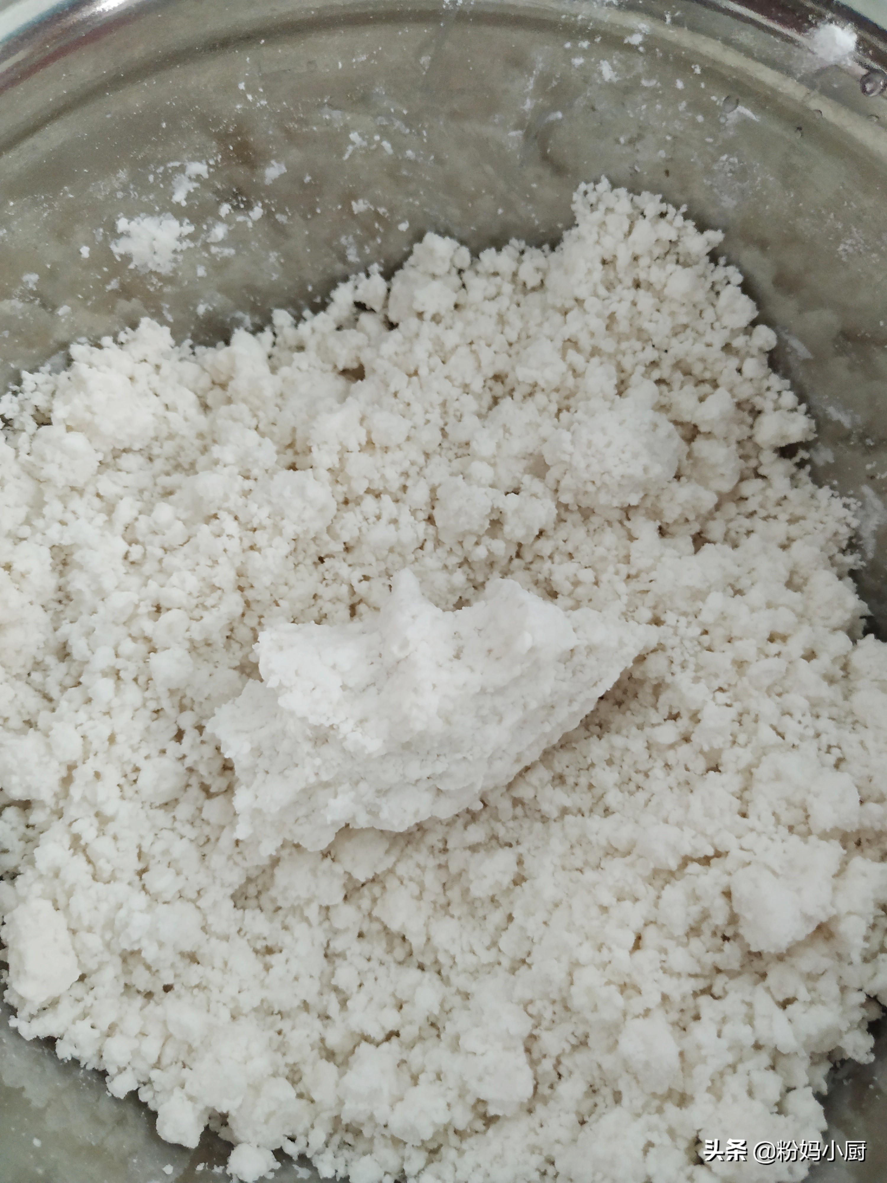 糯米粉粘米粉混合后蒸米皮,芥菜糯米粉和粘米粉怎样蒸成团子