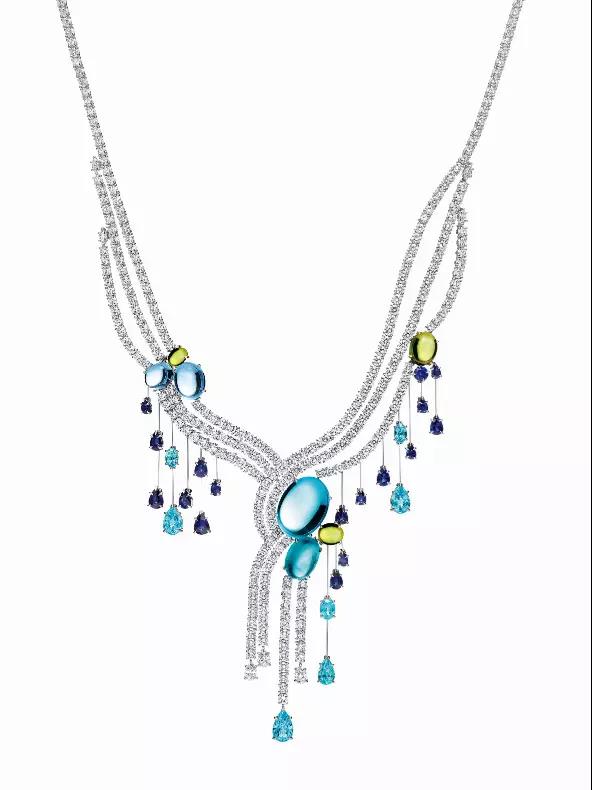 对付女人,没有一件珠宝解决不了的!