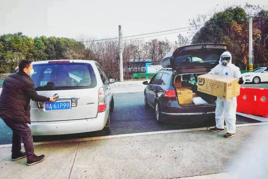 封城11日，武汉众生图