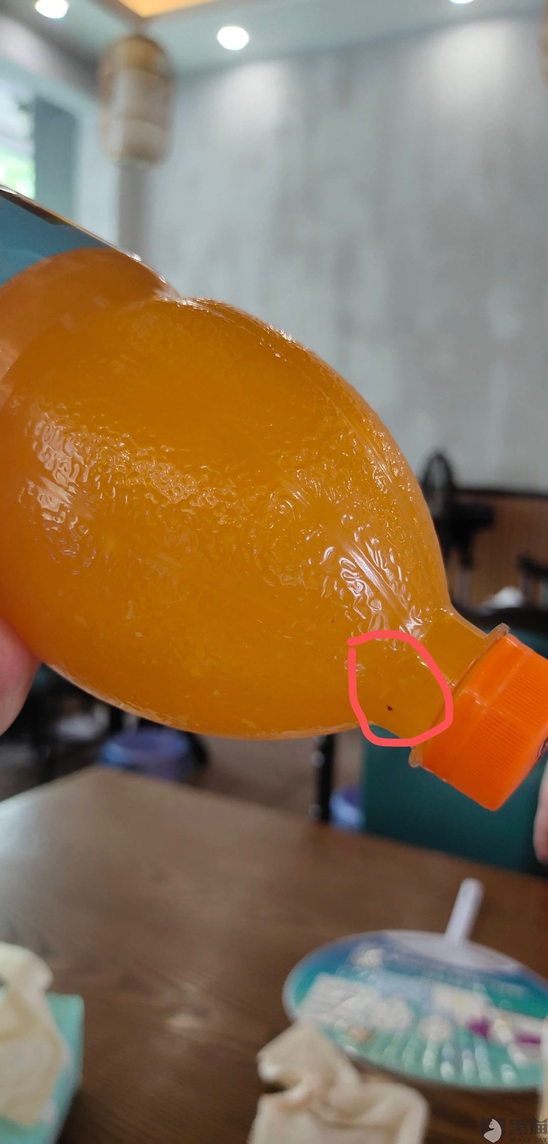 果粒橙美汁源有异物,美汁源果粒橙有黑色物体