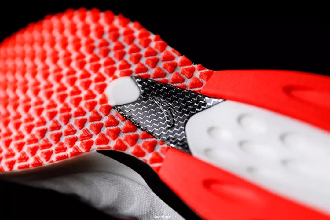 谁才是碳板跑鞋的消费主力军,碳板跑鞋分几类