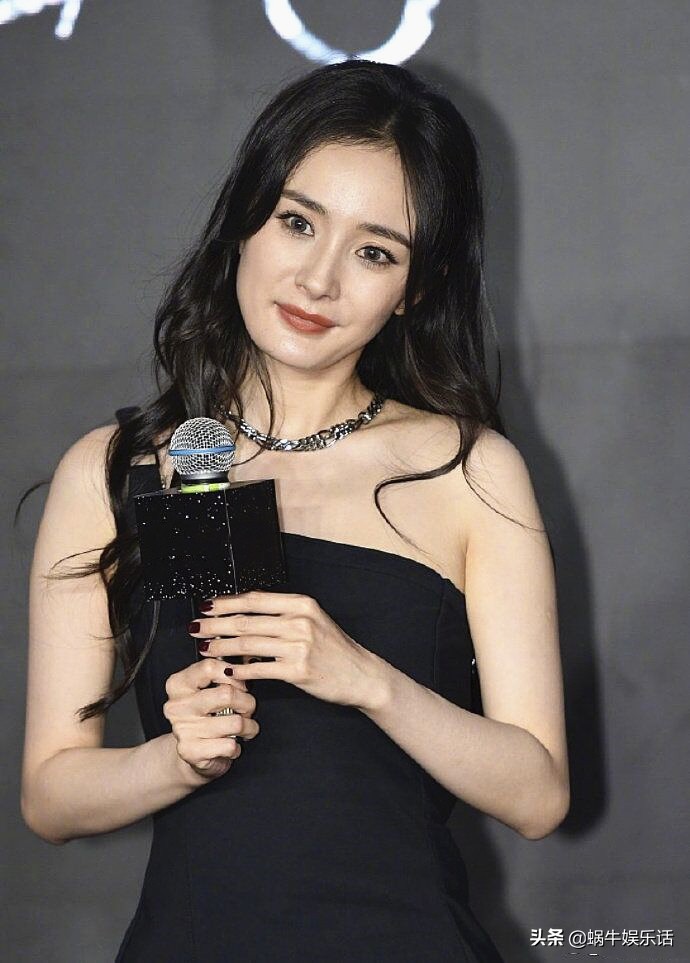 杨幂生图和路人对比照,杨幂生图引起热议