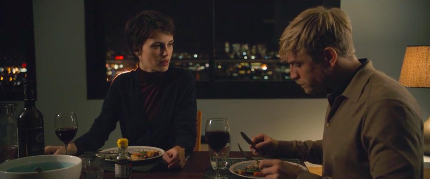 《双面情人》：纷繁欲望下，一场女性的自我探索与心灵救赎