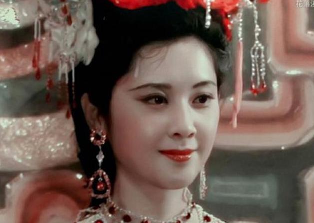 女儿国国王朱琳高清照片,女儿国国王朱琳73岁变成什么样了