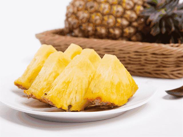 菠萝与凤梨的区别是什么,凤梨和菠萝的区别最简单的方法
