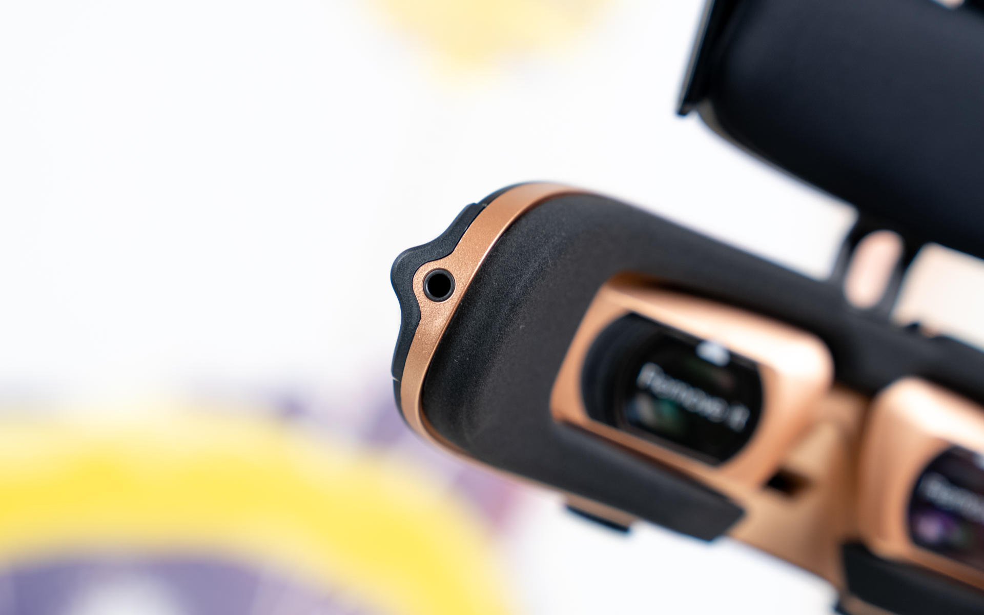 goovispro头戴显示器评测,移动便携屏