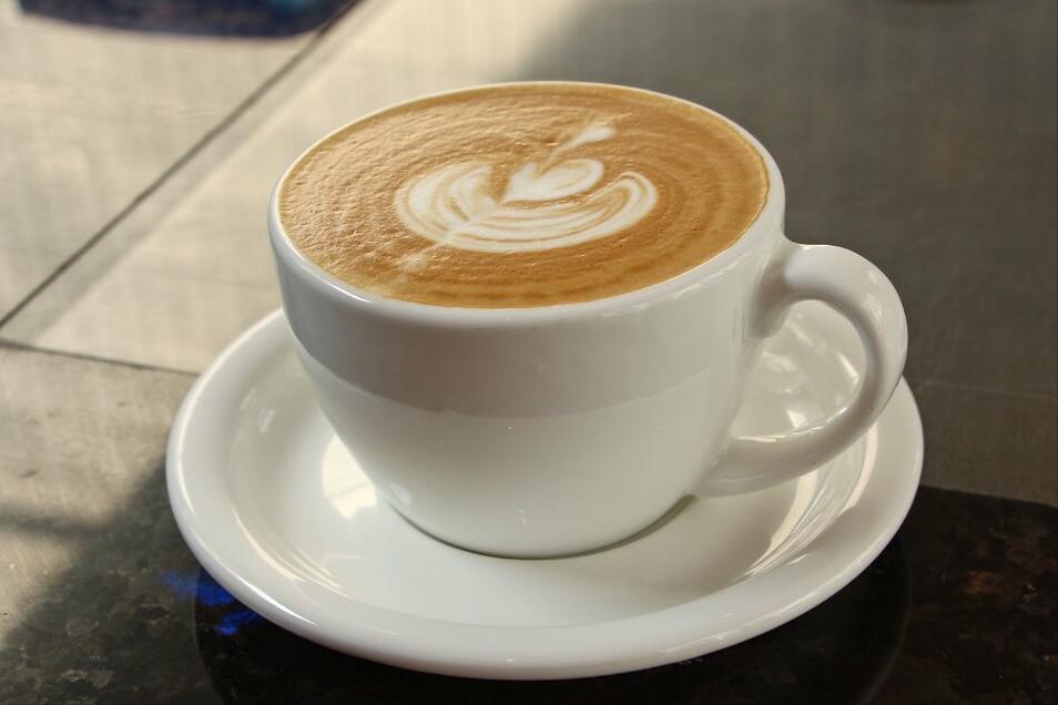 减肥喝拿铁和摩卡和卡布奇诺区别,卡布奇诺拿铁摩卡哪个苦