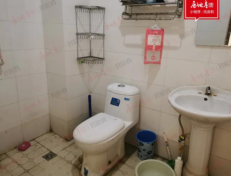 房报君去看了一套6字头的二手房，竟然动心了