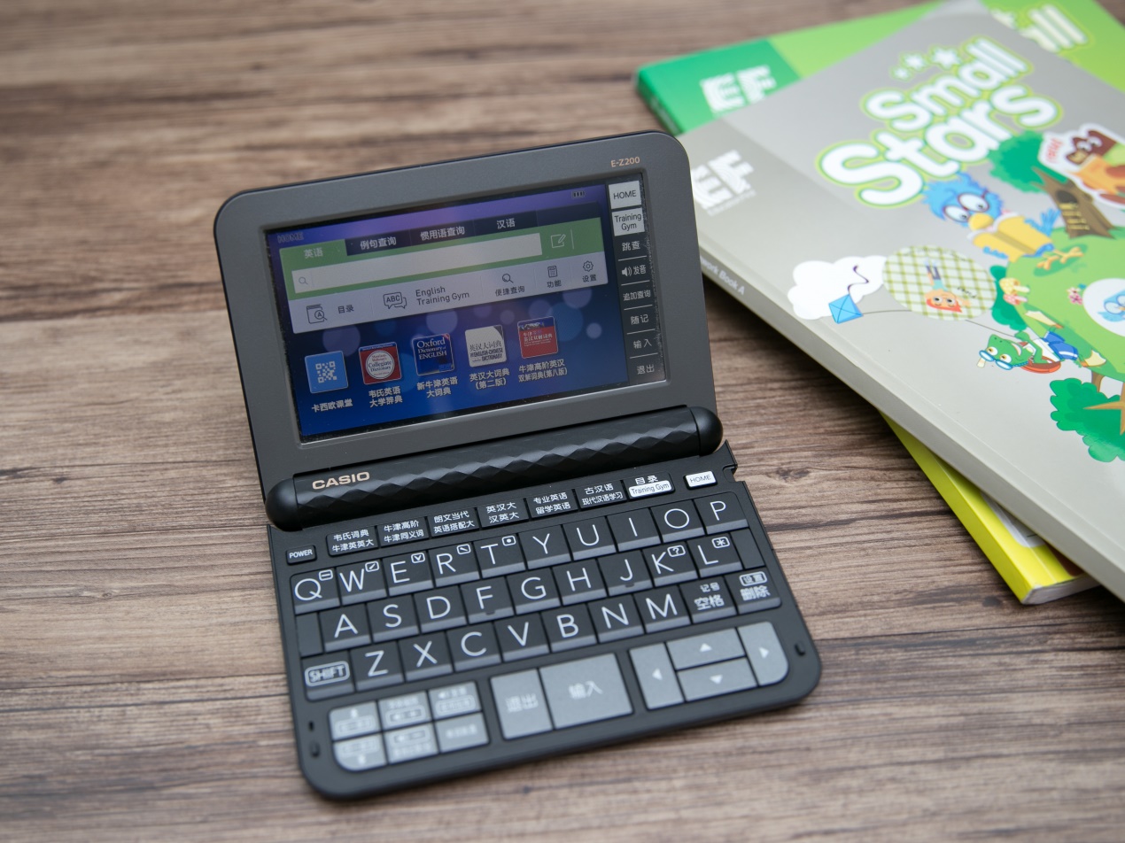 卡西欧e-z200与e-y200区别,卡西欧e-z200和g200的区别