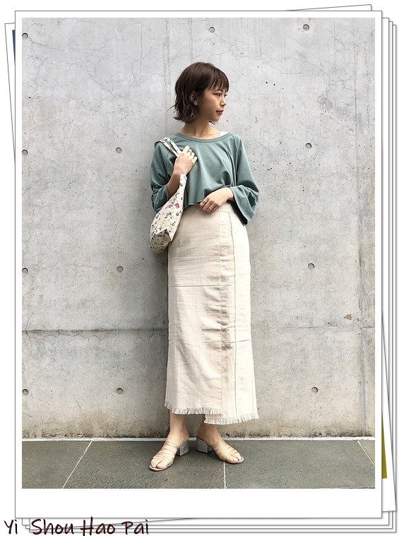 今年流行的绿色穿搭风,春天亮色系衣服颜色及搭配