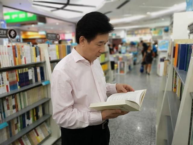 第0194篇，也曾晨读心血来潮炽热时，方晓书痴研习经典寒山寺