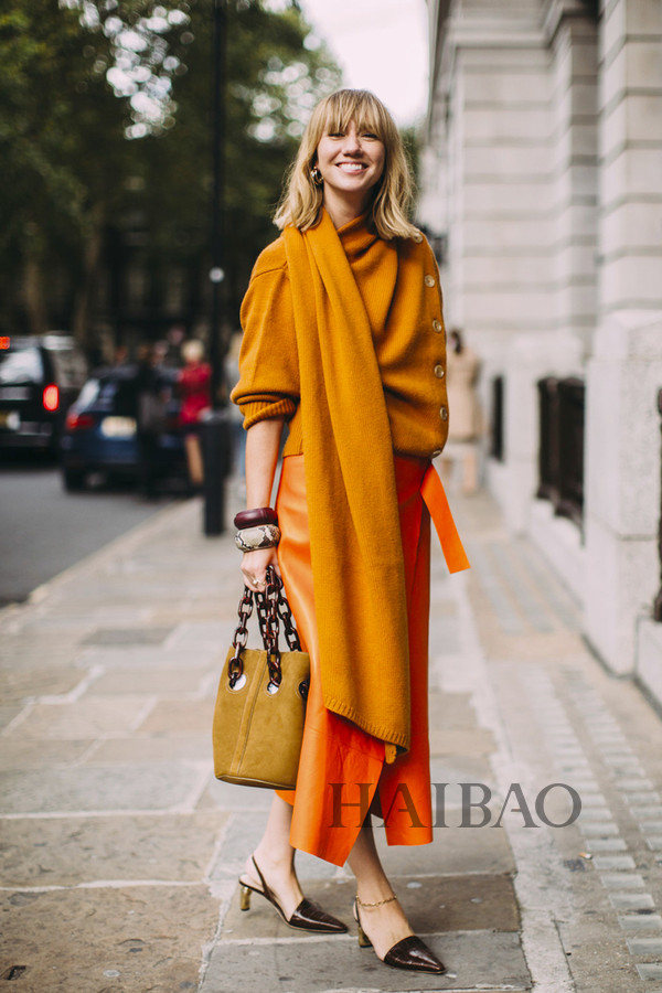 冬季毛衣如何叠穿显高级,宽松毛衣叠穿搭配