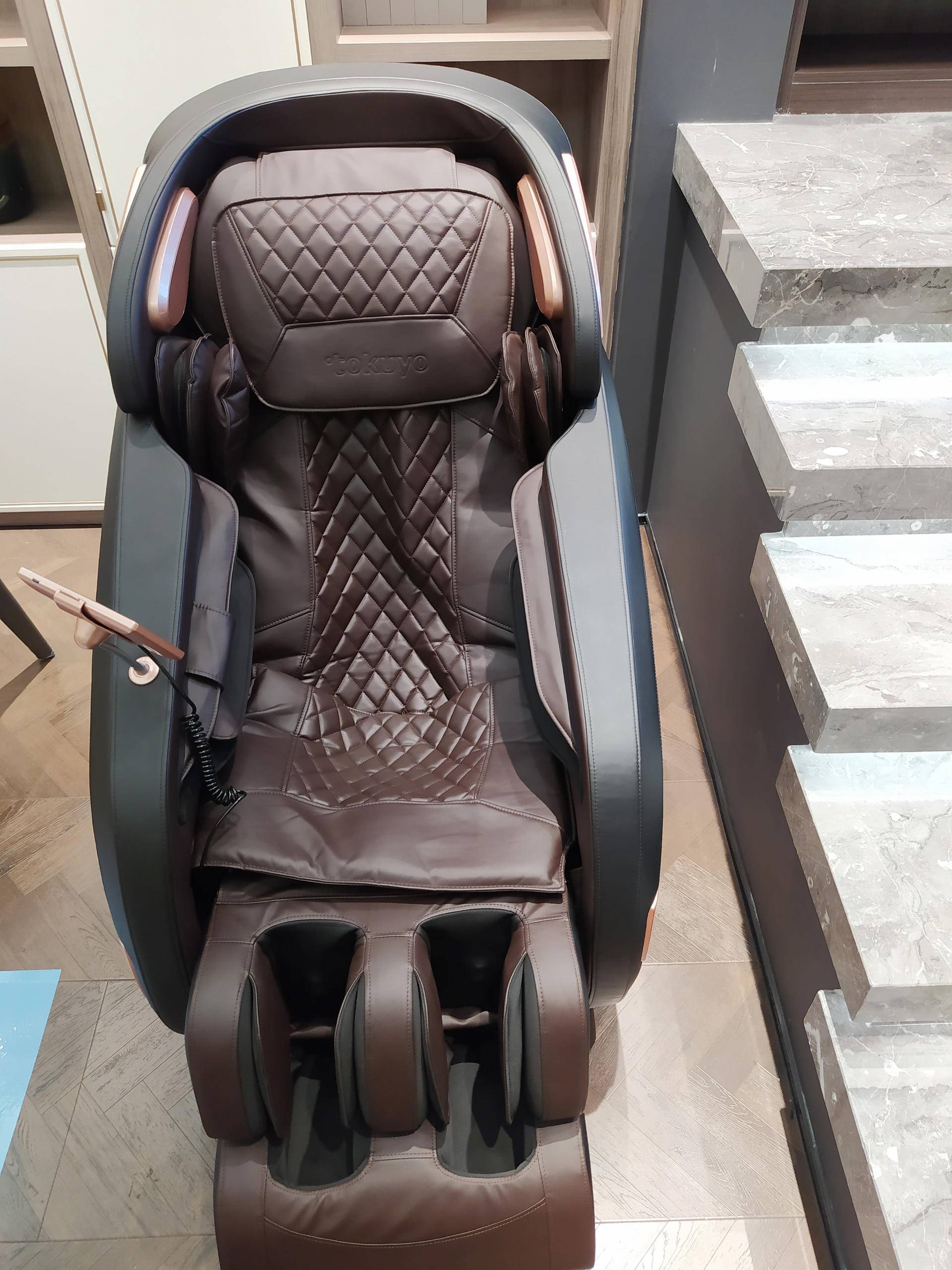 智能座舱和零重力按摩椅,按摩椅零重力体验