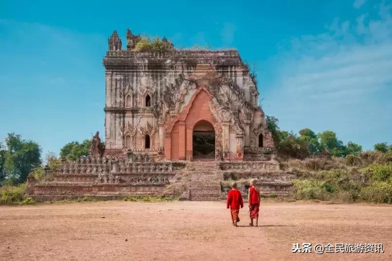 这个藏着绝美海滩和热气球的东南亚小国说走就走！