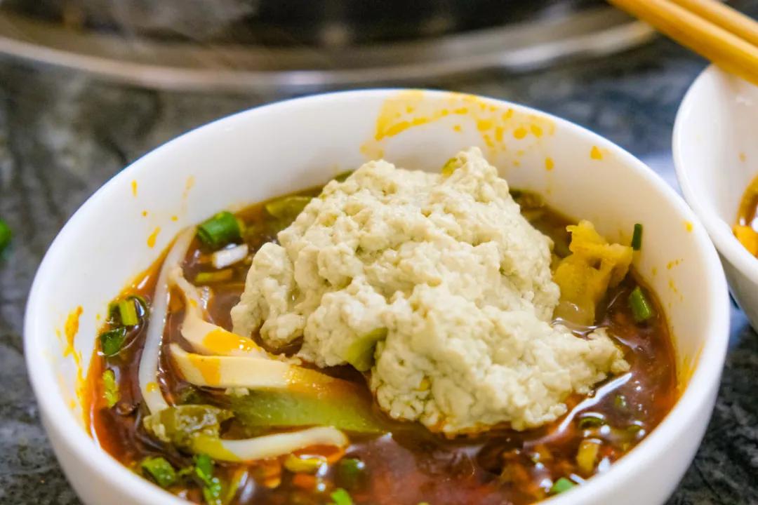 成都人不为人知的火锅,成都土著人吃的苍蝇火锅店