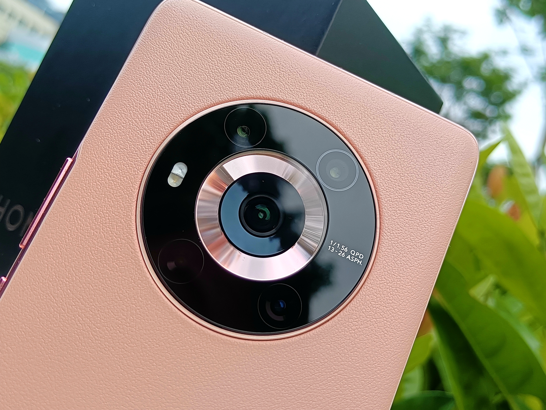 荣耀magic3评测科技美学,荣耀magic3算是顶级旗舰么