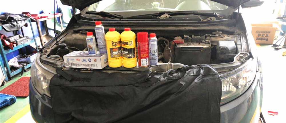 起亚福瑞迪刹车油在哪里,起亚福瑞迪保养灯怎么归零