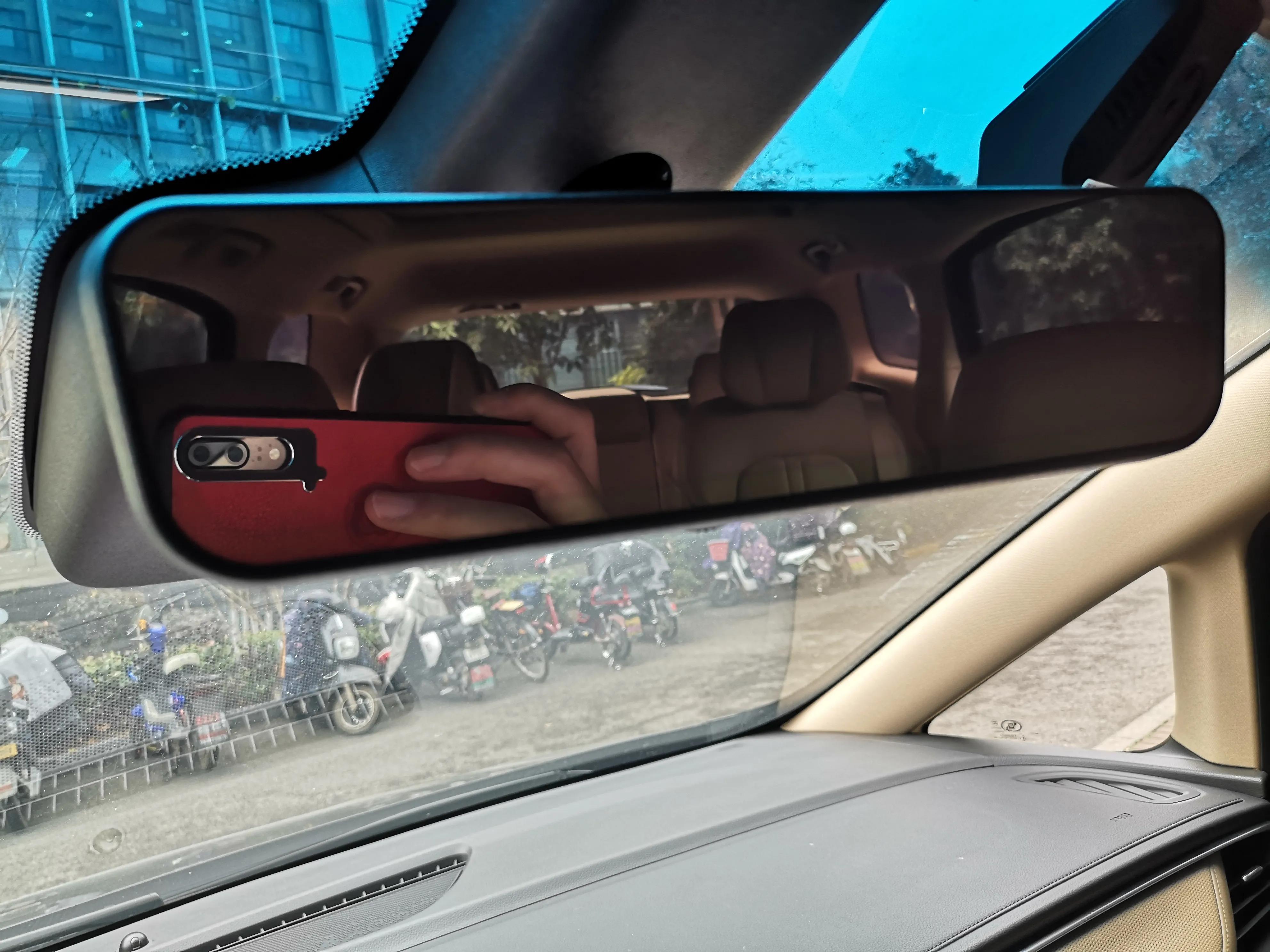 新款别克gl8内饰镜如何调节成视频模式