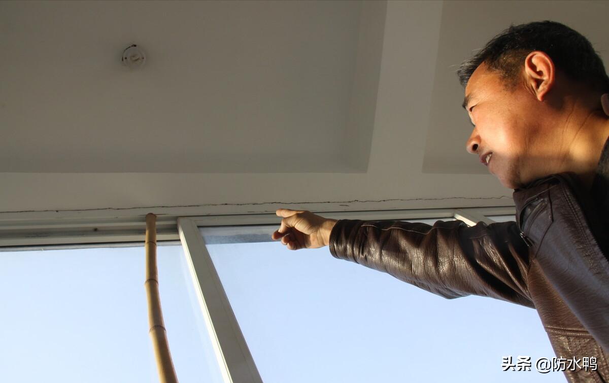 石家庄屋顶漏水想做防水哪家靠谱,屋顶漏水最佳防水方法彩钢瓦