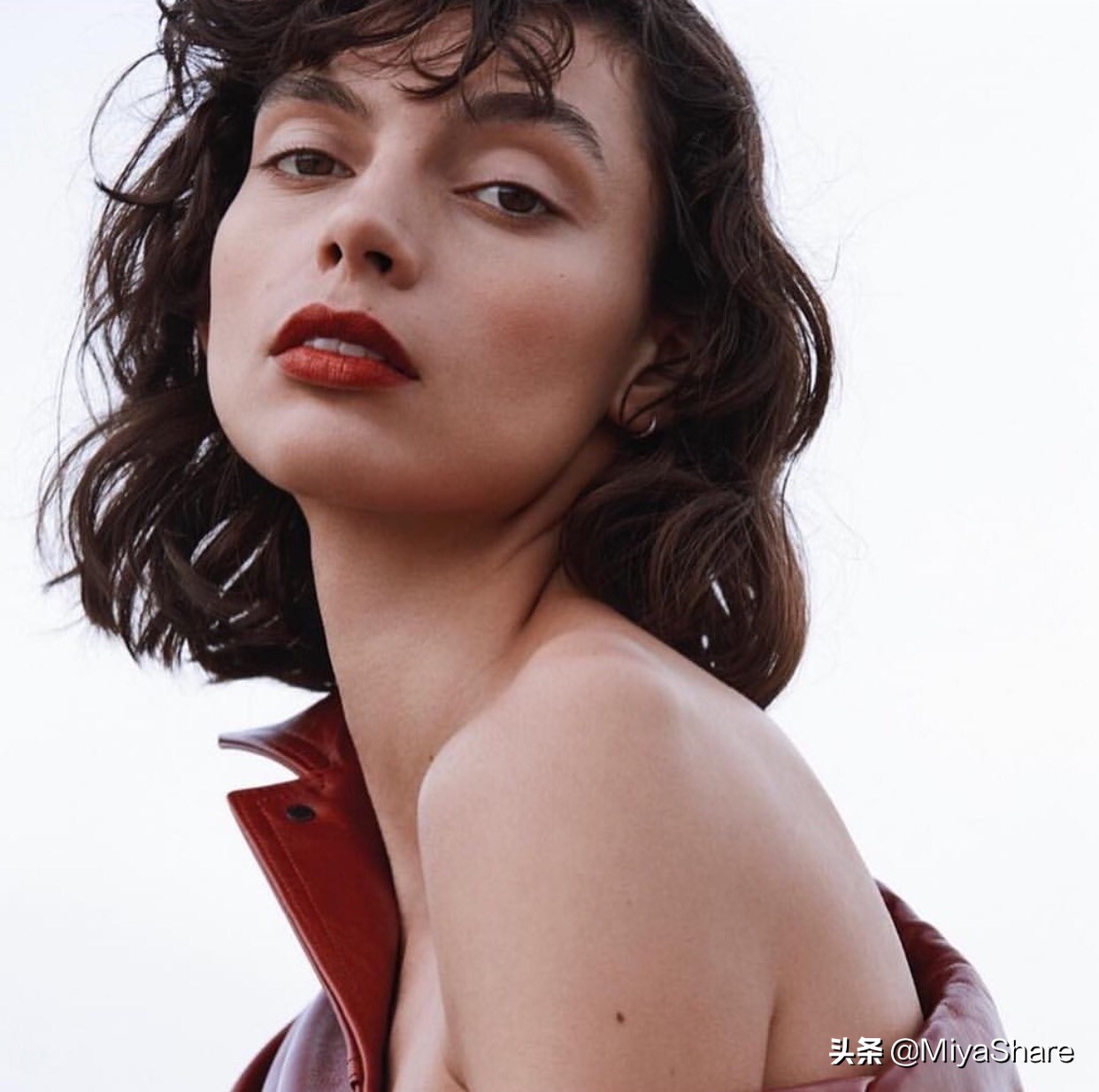 底妆氧化暗沉怎么解决,防止底妆暗沉的步骤