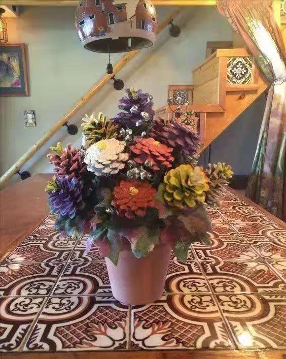 永不凋谢的松果花,永远不会凋谢的花朵