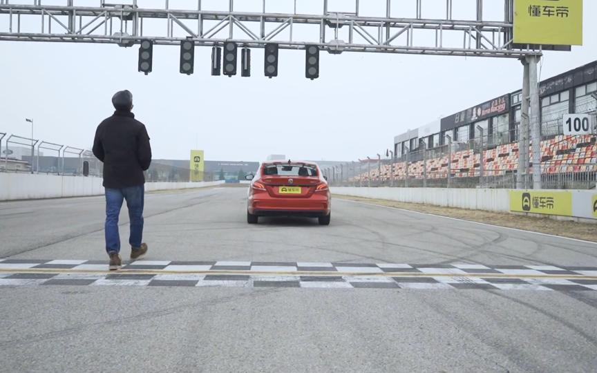 名爵6测评自动驾驶,名爵6竞技版深度评测视频