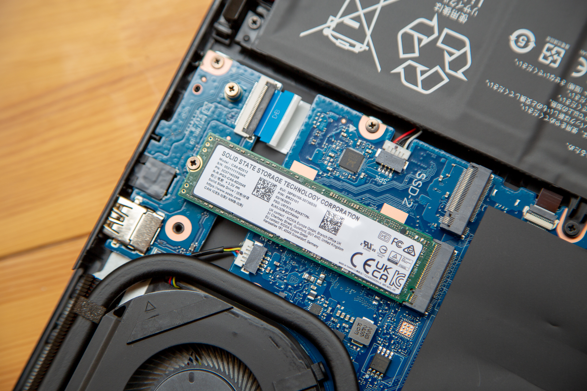 雷神zeror5800h和11800,雷神zero12700h3070ti测评