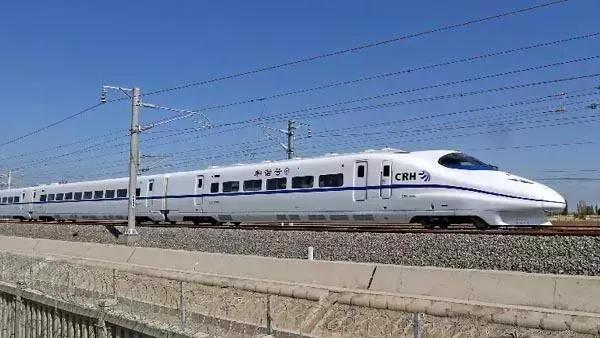 加开乌鲁木齐方向列车,加开列车