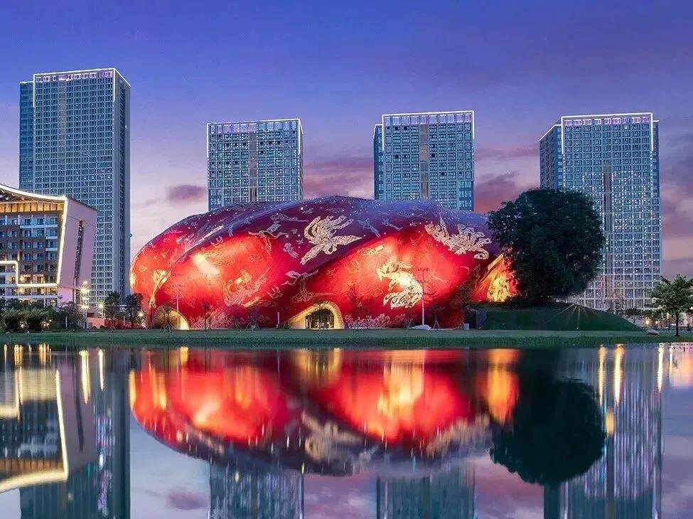 广州恒大新球场建筑,广州恒大被骂