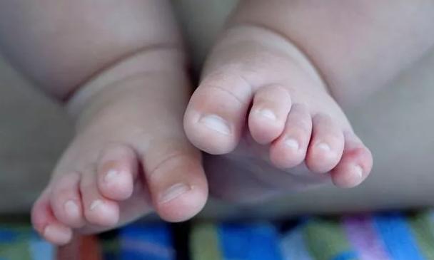 二脚趾头长真的是不孝顺父母吗,二脚趾长的人真的不孝顺吗