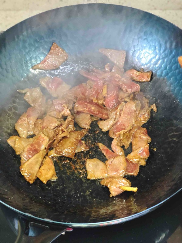 炒牛肉特别老怎么补救,炒牛肉为什么黏糊糊