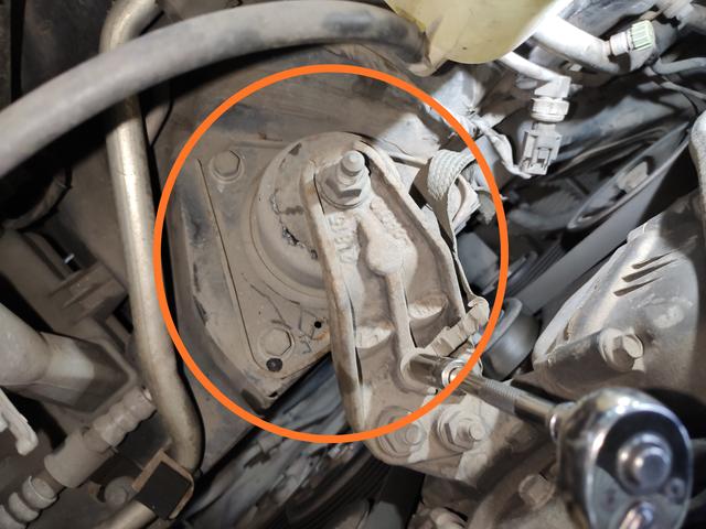 伊兰特二十万公里小毛病,北京现代伊兰特修复前后对比