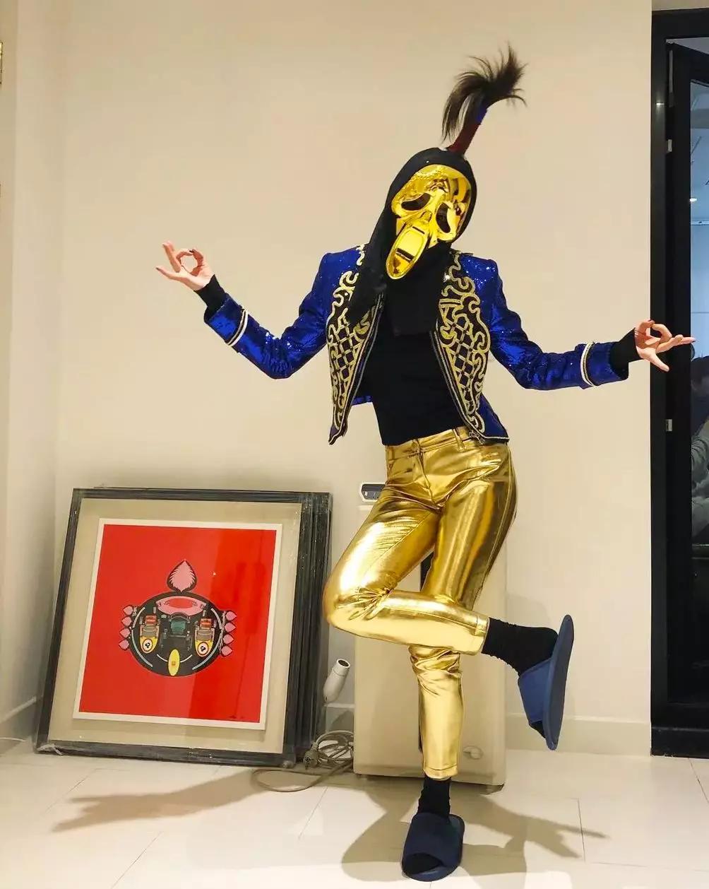 易烊千玺发型权志龙发型,权志龙易烊千玺红色