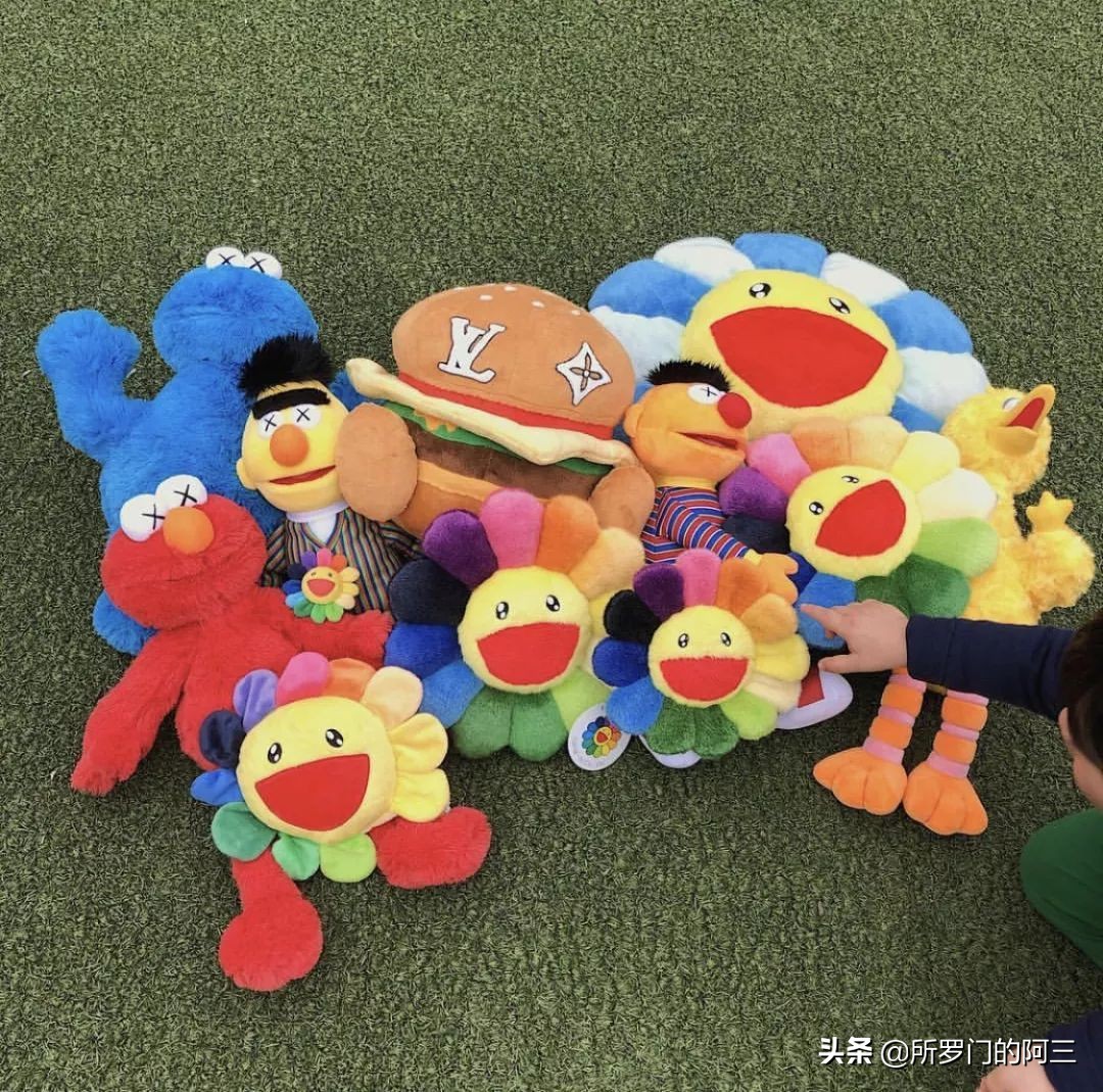 还在小心呵护奢侈品吗人家已经开始拆奢侈品了